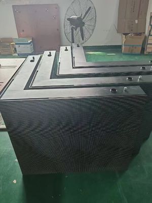高リフレッシュレートを持つ多角的な屋外LEDディスプレイスクリーン